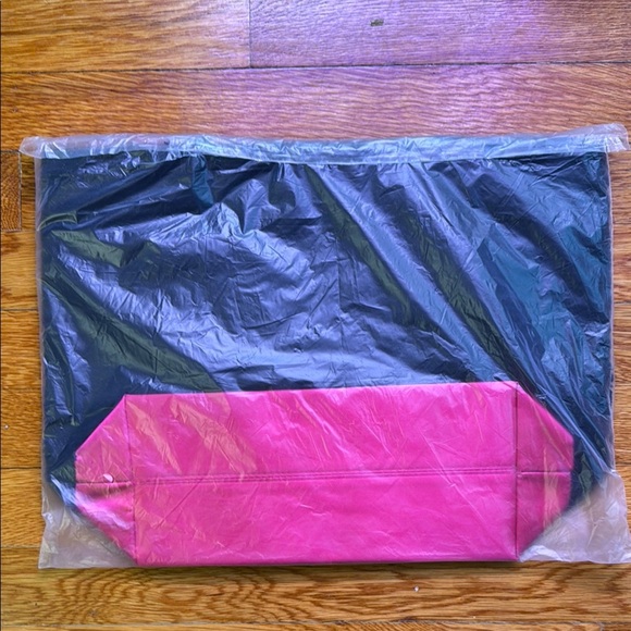 CHANEL Logo Tote Black Velour & Pink Satin Original Wrapper Precision Collection - Picture 5 of 12